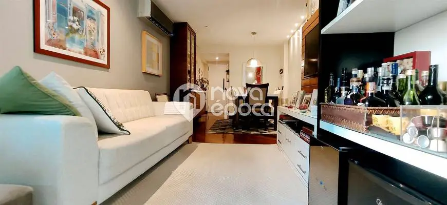 Foto 2 de Apartamento com 2 Quartos à venda, 92m² em Humaitá, Rio de Janeiro