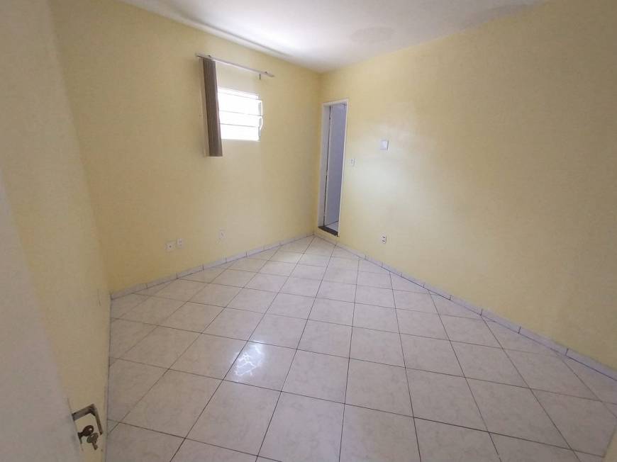 Foto 4 de Apartamento com 2 Quartos à venda, 83m² em Imbuí, Salvador