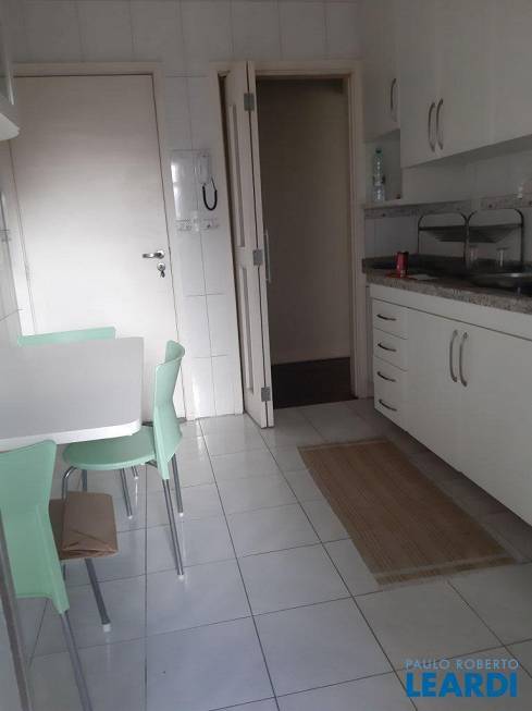 Foto 3 de Apartamento com 2 Quartos para venda ou aluguel, 86m² em Indianópolis, São Paulo