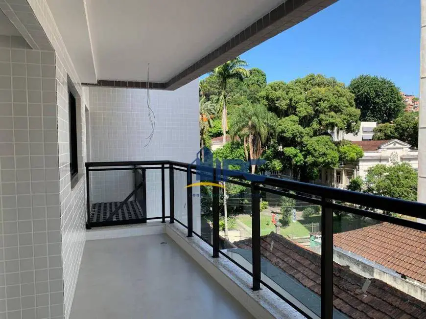 Foto 2 de Apartamento com 2 Quartos à venda, 84m² em Ingá, Niterói