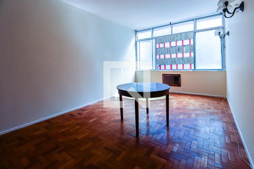 Foto 2 de Apartamento com 2 Quartos para alugar, 60m² em Ipanema, Rio de Janeiro
