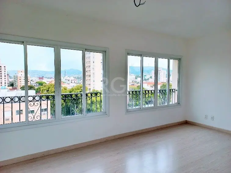 Foto 2 de Apartamento com 2 Quartos à venda, 80m² em Jardim Botânico, Porto Alegre
