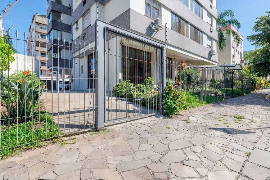 Foto 2 de Apartamento com 2 Quartos à venda, 90m² em Jardim Botânico, Porto Alegre