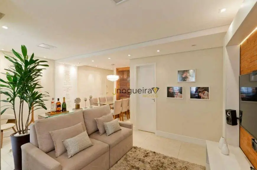 Foto 1 de Apartamento com 2 Quartos à venda, 67m² em Jardim Consórcio, São Paulo