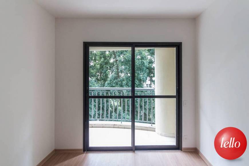 Foto 3 de Apartamento com 2 Quartos para alugar, 65m² em Jardins, São Paulo