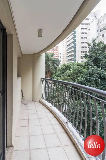 Foto 4 de Apartamento com 2 Quartos para alugar, 65m² em Jardins, São Paulo