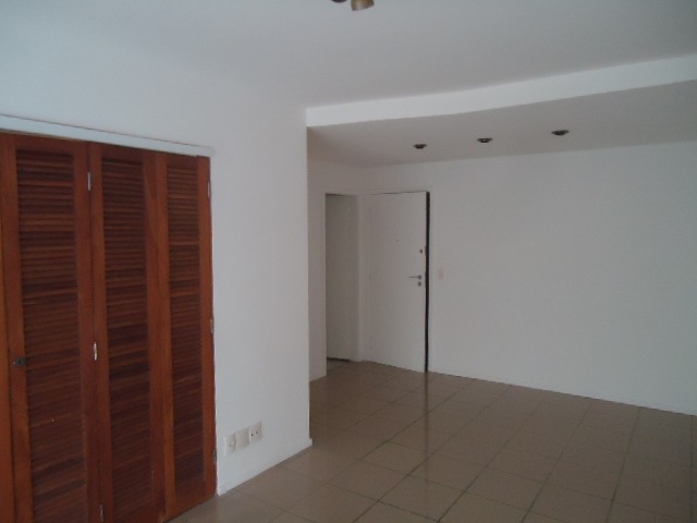 Foto 1 de Apartamento com 2 Quartos à venda, 80m² em Lagoa, Rio de Janeiro