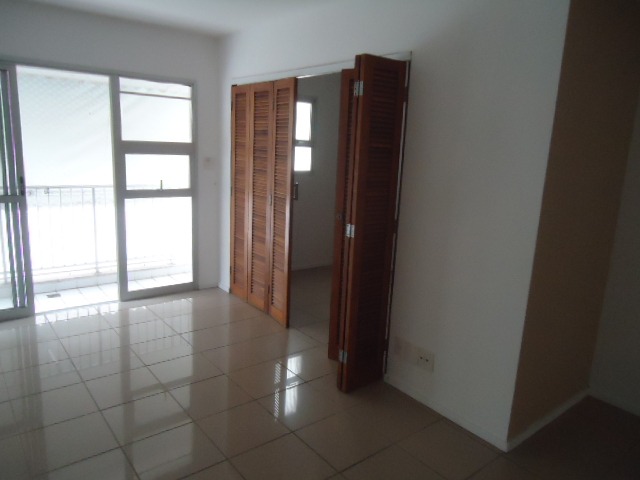 Foto 2 de Apartamento com 2 Quartos à venda, 80m² em Lagoa, Rio de Janeiro