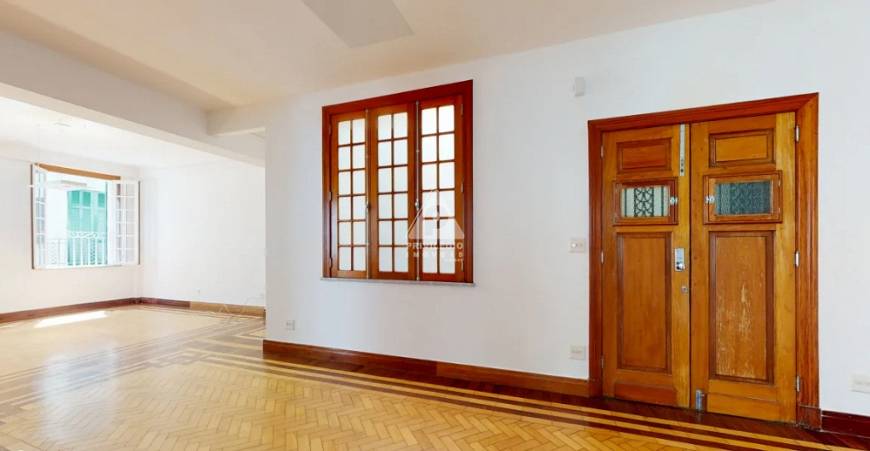 Foto 3 de Apartamento com 2 Quartos à venda, 217m² em Laranjeiras, Rio de Janeiro