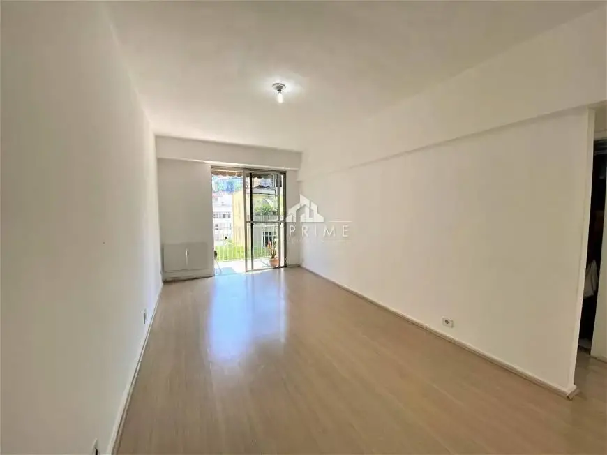 Foto 1 de Apartamento com 2 Quartos para venda ou aluguel, 68m² em Laranjeiras, Rio de Janeiro