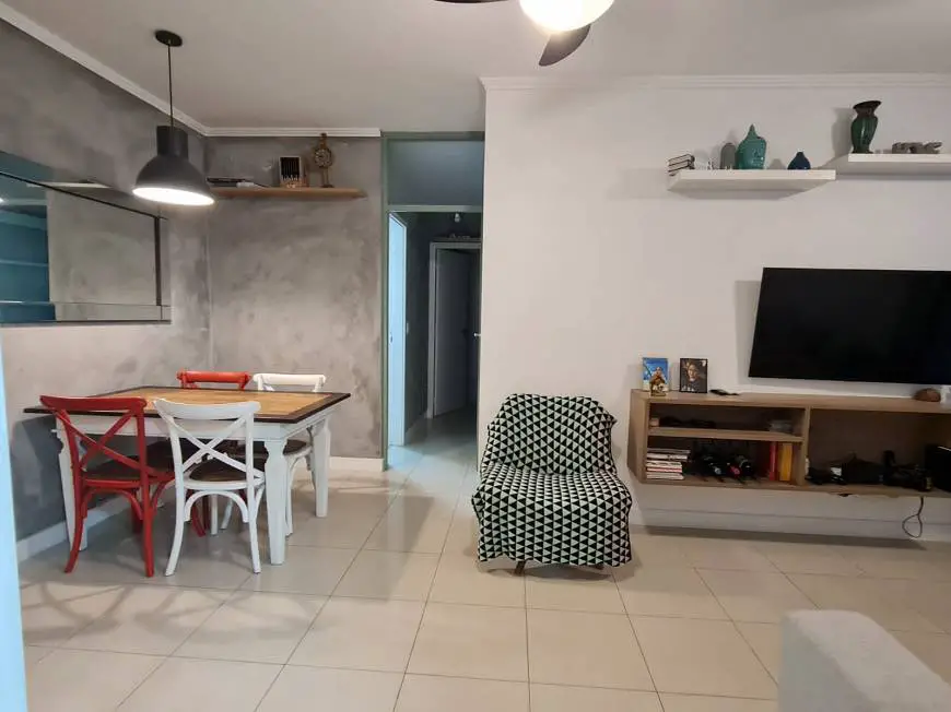 Foto 2 de Apartamento com 2 Quartos à venda, 77m² em Laranjeiras, Rio de Janeiro