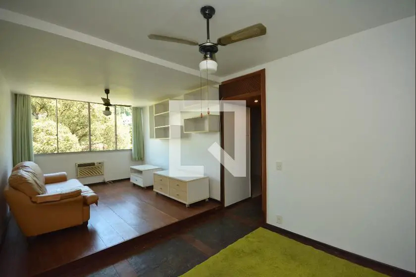 Foto 1 de Apartamento com 2 Quartos para alugar, 85m² em Laranjeiras, Rio de Janeiro