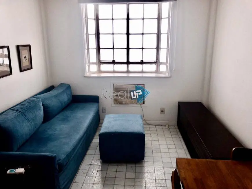 Foto 1 de Apartamento com 2 Quartos à venda, 48m² em Leblon, Rio de Janeiro