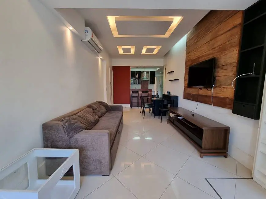 Foto 1 de Apartamento com 2 Quartos à venda, 68m² em Leblon, Rio de Janeiro