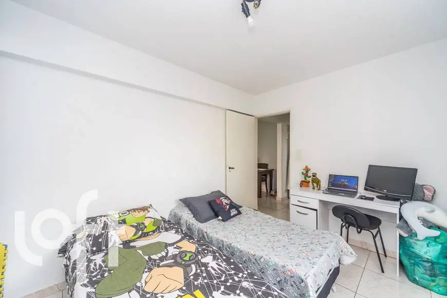 Foto 4 de Apartamento com 2 Quartos à venda, 55m² em Liberdade, São Paulo