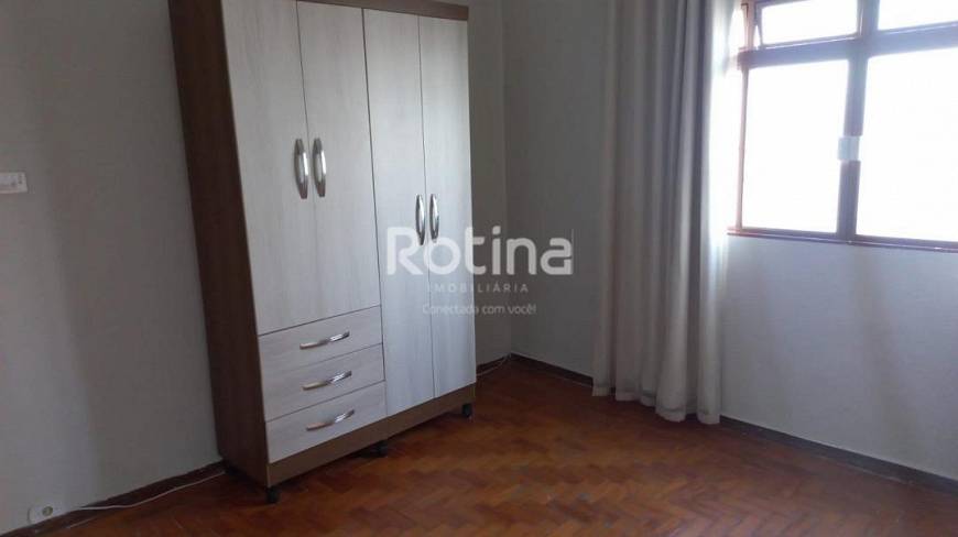 Foto 4 de Apartamento com 2 Quartos para alugar, 100m² em Lidice, Uberlândia