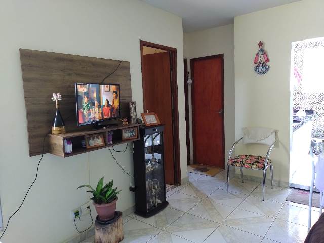 Foto 3 de Apartamento com 2 Quartos à venda, 45m² em Londrina, Santa Luzia