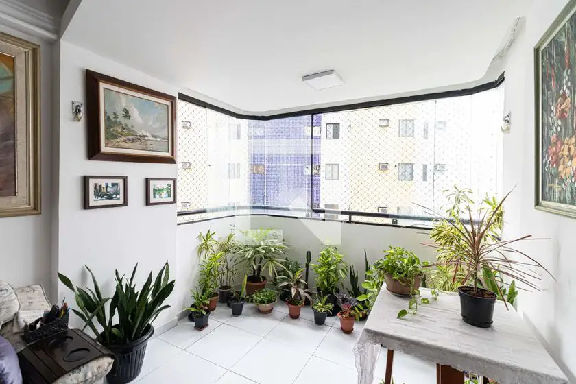 Foto 2 de Apartamento com 2 Quartos para alugar, 83m² em Madalena, Recife