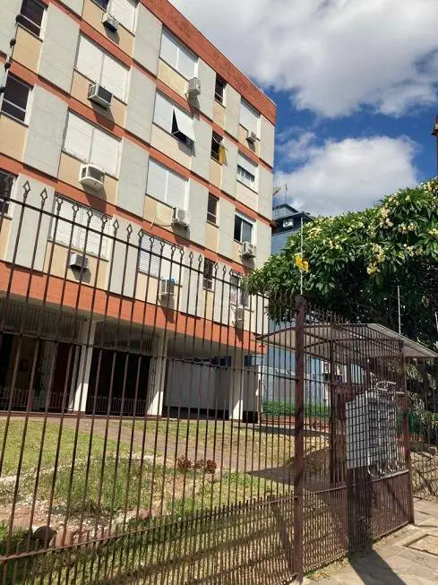 Foto 1 de Apartamento com 2 Quartos à venda, 54m² em Medianeira, Porto Alegre