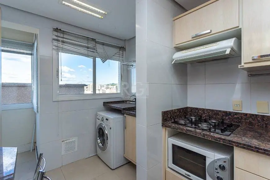 Foto 3 de Apartamento com 2 Quartos à venda, 72m² em Menino Deus, Porto Alegre