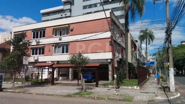 Foto 2 de Apartamento com 2 Quartos à venda, 80m² em Menino Deus, Porto Alegre
