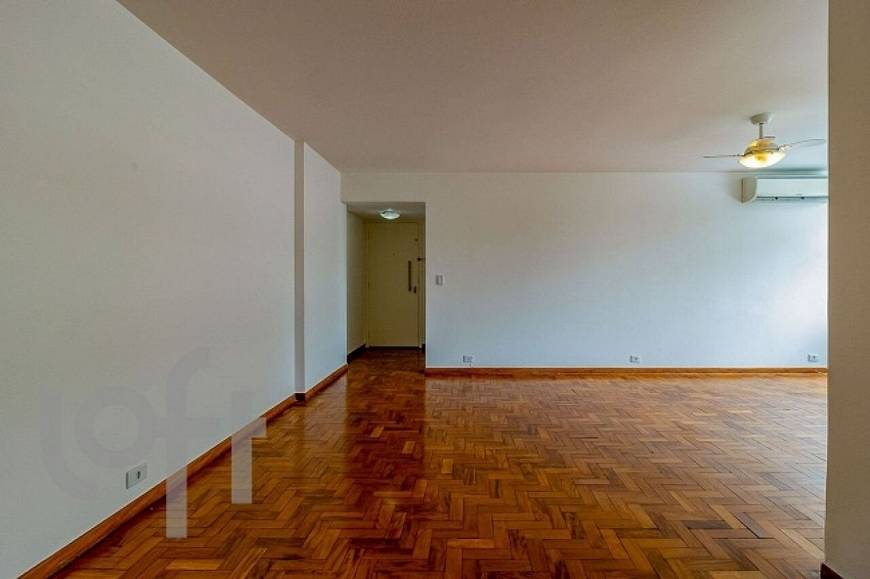 Foto 3 de Apartamento com 2 Quartos à venda, 106m² em Moema, São Paulo