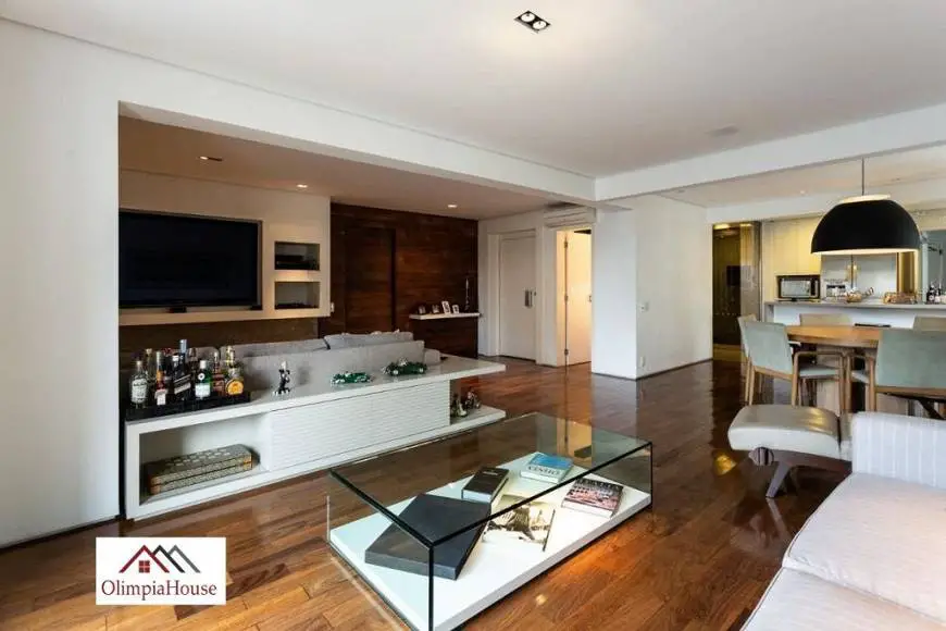Foto 2 de Apartamento com 2 Quartos para alugar, 160m² em Moema, São Paulo