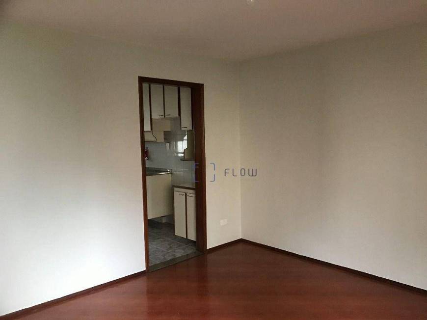 Foto 2 de Apartamento com 2 Quartos à venda, 56m² em Moema, São Paulo