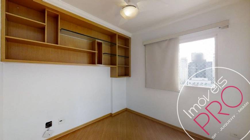 Foto 4 de Apartamento com 2 Quartos à venda, 60m² em Moema, São Paulo