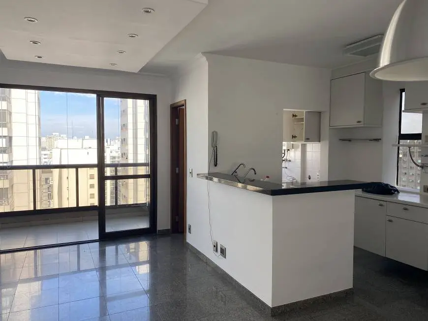 Foto 1 de Apartamento com 2 Quartos para alugar, 75m² em Moema, São Paulo