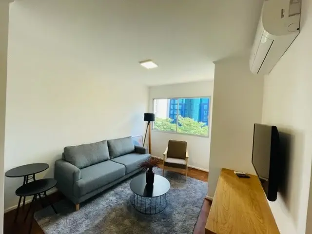 Foto 3 de Apartamento com 2 Quartos para alugar, 80m² em Moema, São Paulo