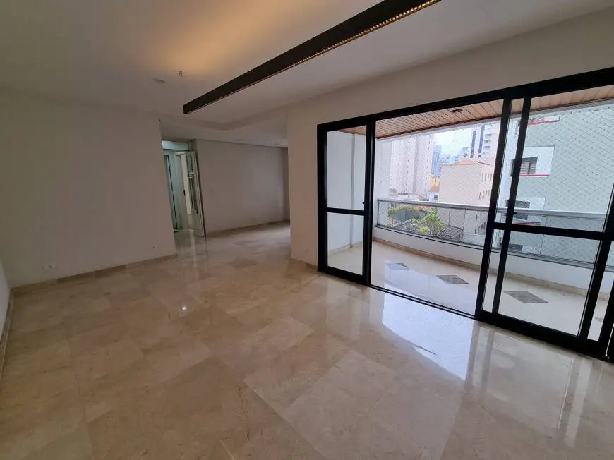 Foto 1 de Apartamento com 2 Quartos para alugar, 97m² em Moema, São Paulo