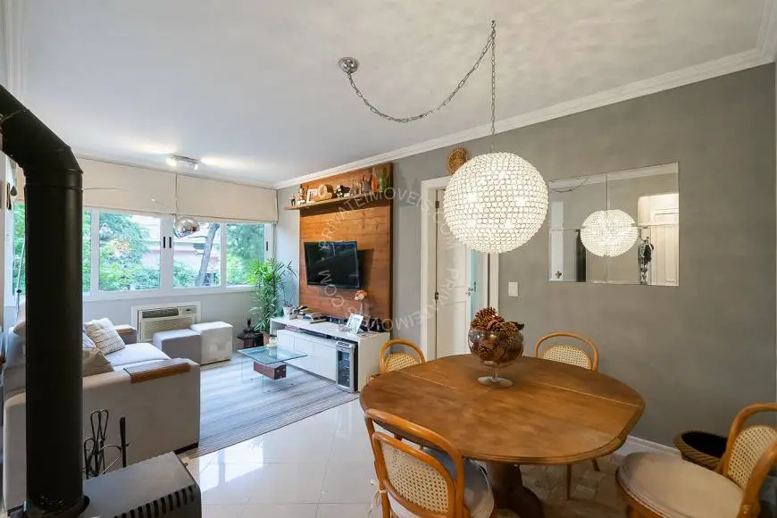 Foto 3 de Apartamento com 2 Quartos à venda, 75m² em Mont' Serrat, Porto Alegre