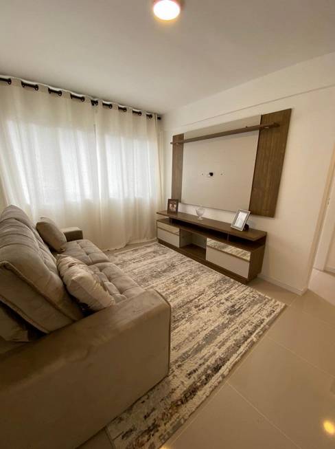Foto 1 de Apartamento com 2 Quartos à venda, 59m² em Nacoes, Balneário Camboriú