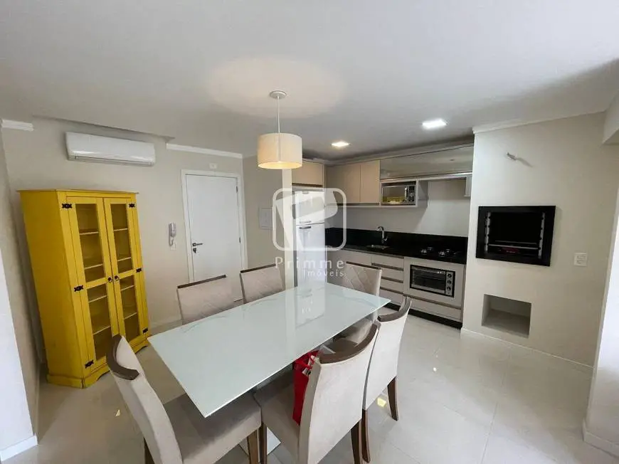Foto 1 de Apartamento com 2 Quartos à venda, 63m² em Nacoes, Balneário Camboriú