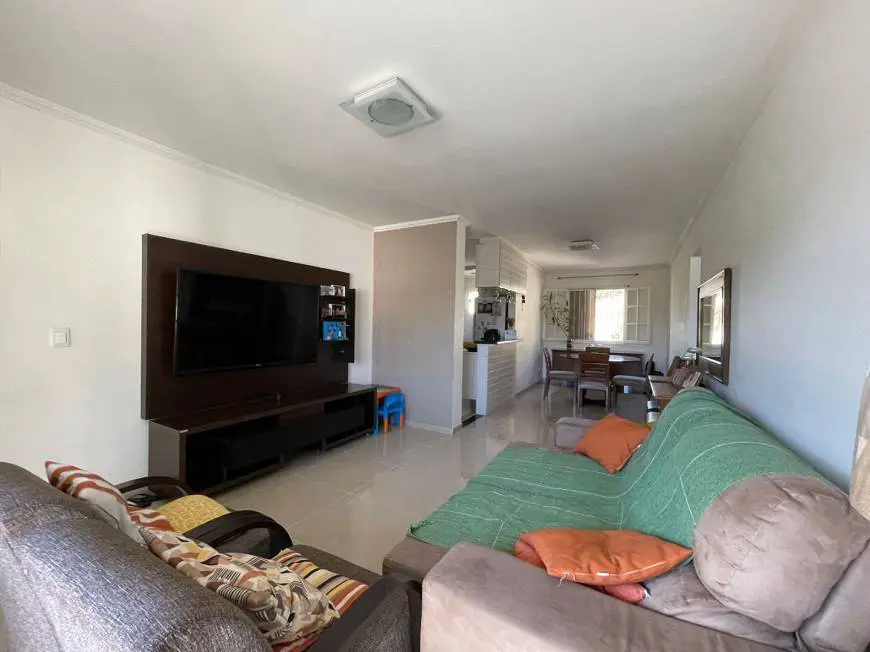Foto 2 de Apartamento com 2 Quartos à venda, 68m² em Ogiva, Cabo Frio