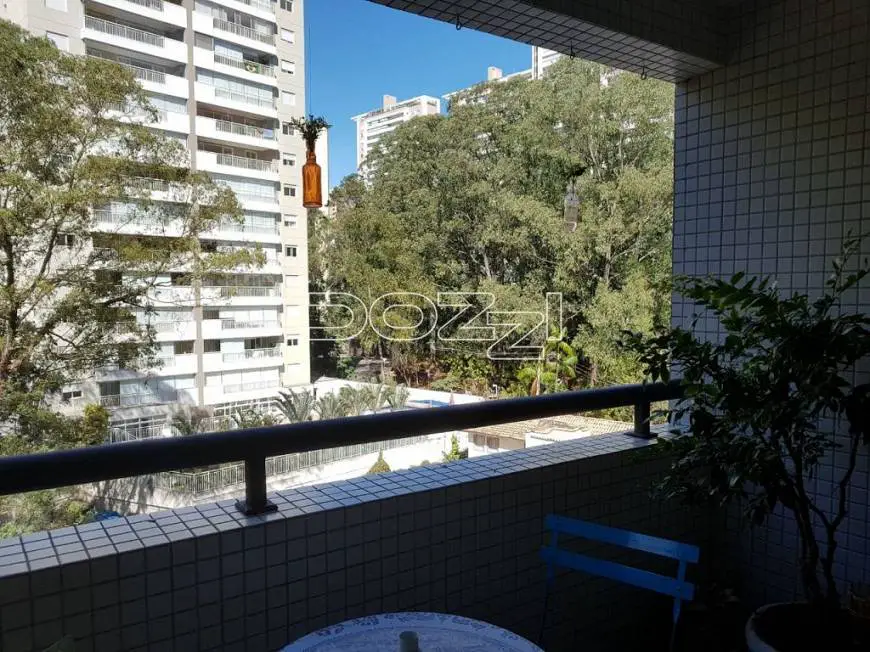 Foto 5 de Apartamento com 2 Quartos à venda, 98m² em Panamby, São Paulo