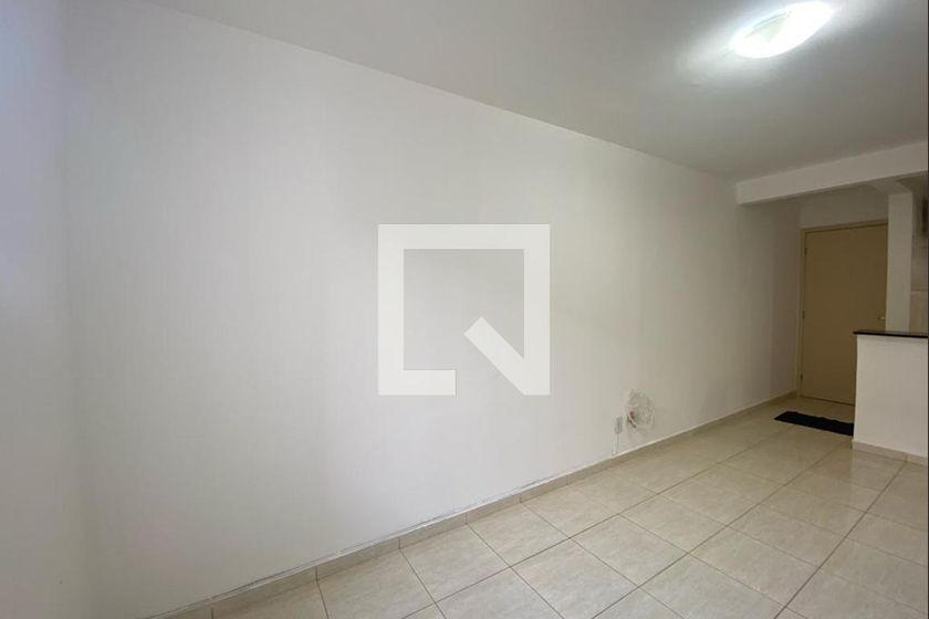 Foto 2 de Apartamento com 2 Quartos para alugar, 48m² em Parque Munhoz, São Paulo