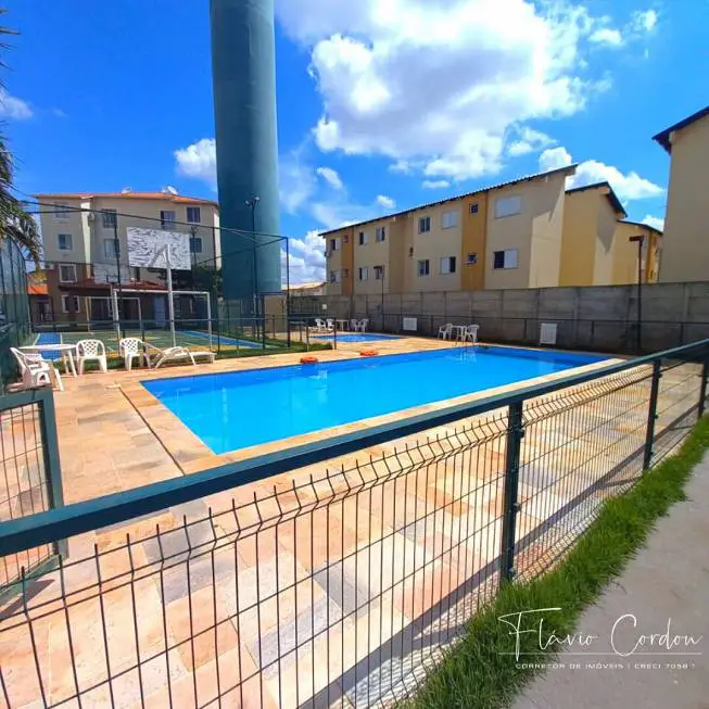 Foto 2 de Apartamento com 2 Quartos à venda, 45m² em Parque Residencial Rita Vieira, Campo Grande