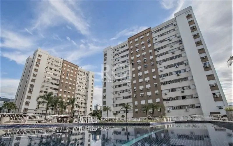 Foto 1 de Apartamento com 2 Quartos à venda, 54m² em Passo da Areia, Porto Alegre
