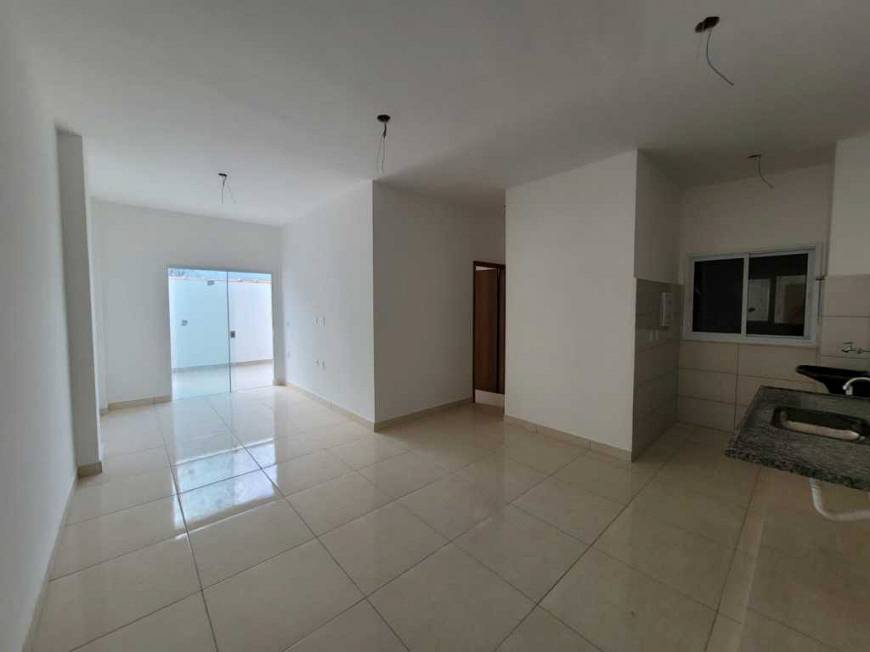 Foto 1 de Apartamento com 2 Quartos para alugar, 67m² em Perequê-Açu, Ubatuba