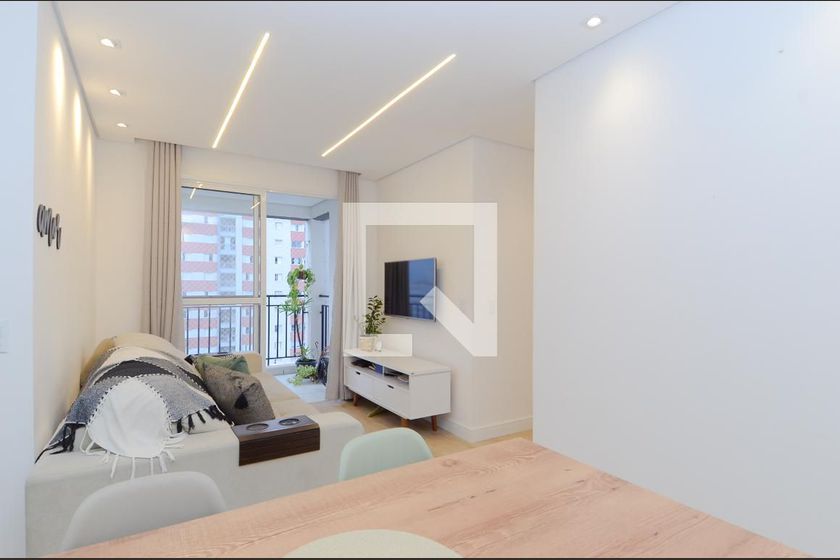 Foto 2 de Apartamento com 2 Quartos à venda, 66m² em Picanço, Guarulhos