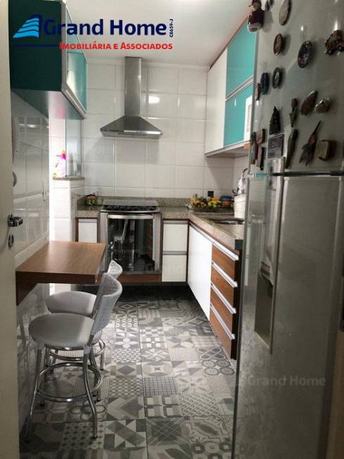 Foto 5 de Apartamento com 2 Quartos à venda, 70m² em Praia do Canto, Vitória