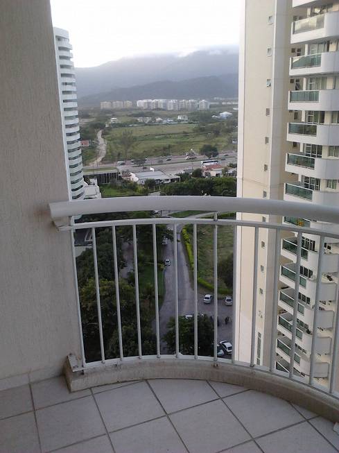 Foto 2 de Apartamento com 2 Quartos para alugar, 63m² em Recreio Dos Bandeirantes, Rio de Janeiro
