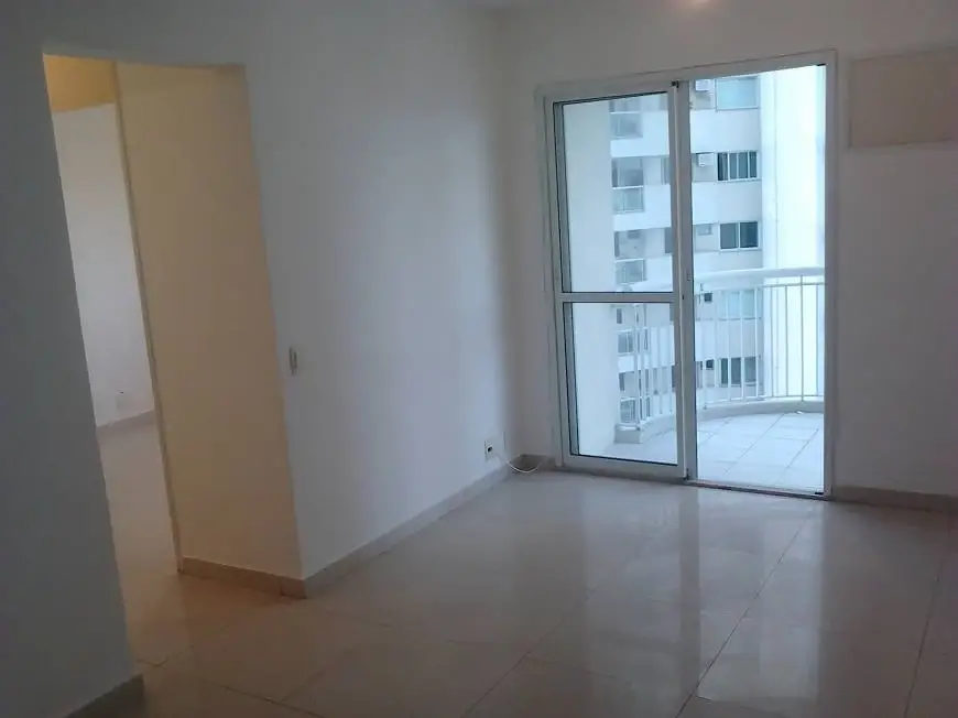 Foto 3 de Apartamento com 2 Quartos para alugar, 63m² em Recreio Dos Bandeirantes, Rio de Janeiro