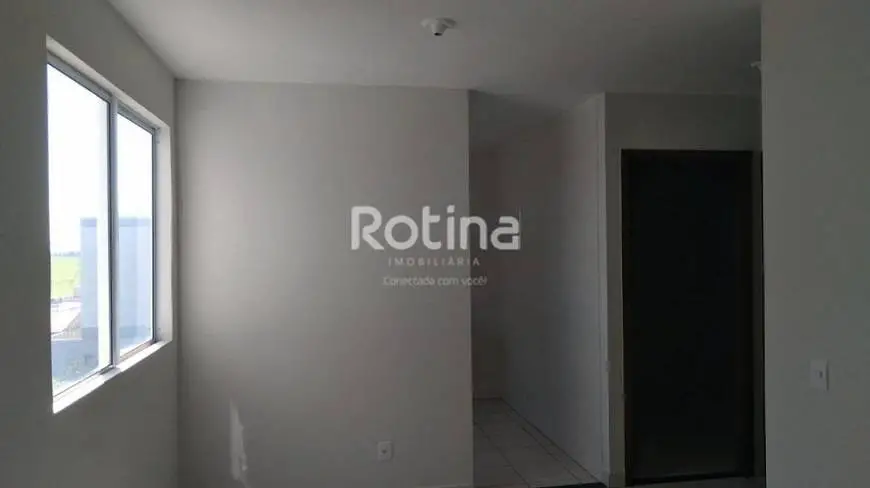 Foto 4 de Apartamento com 2 Quartos para alugar, 49m² em Residencial Integração, Uberlândia