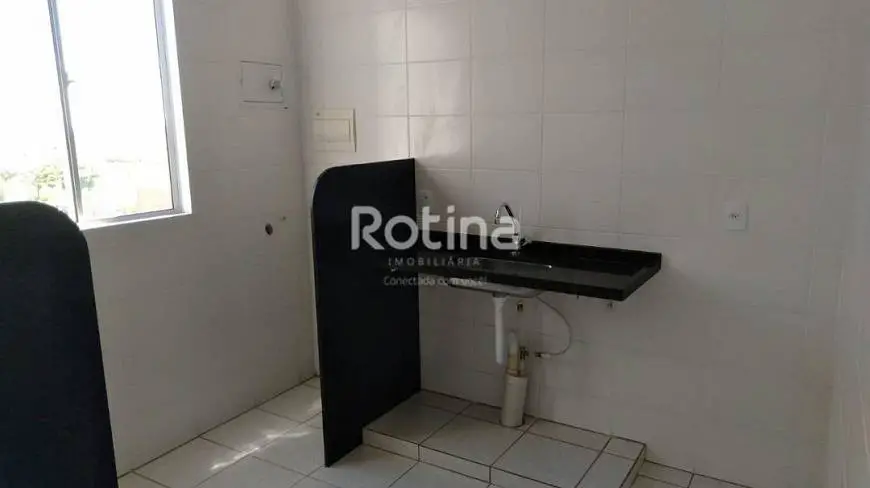Foto 5 de Apartamento com 2 Quartos para alugar, 49m² em Residencial Integração, Uberlândia