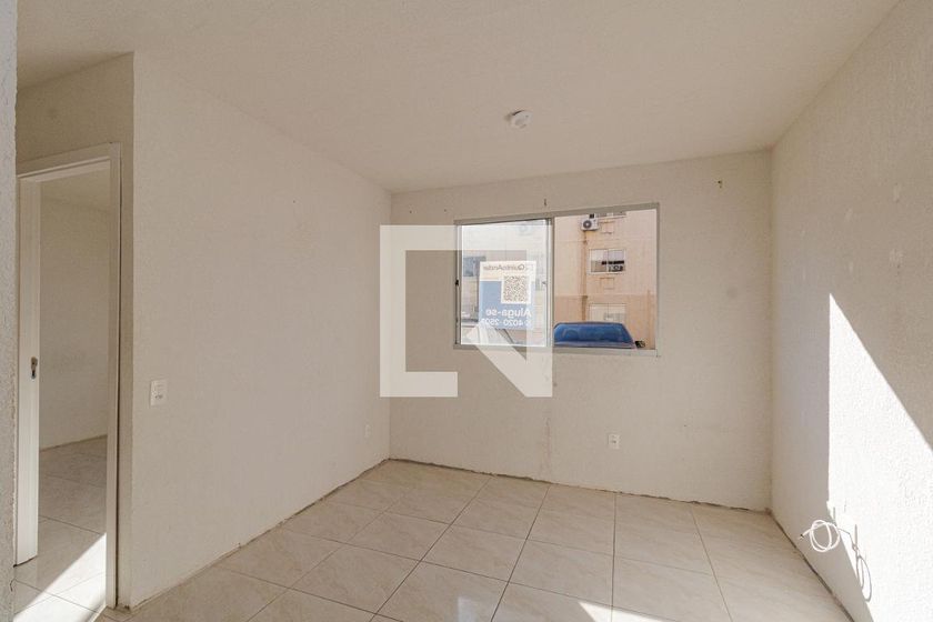Foto 1 de Apartamento com 2 Quartos para alugar, 40m² em Rubem Berta, Porto Alegre