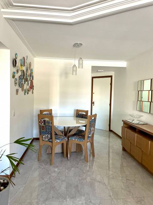 Foto 3 de Apartamento com 2 Quartos para alugar, 70m² em Santa Helena, Vitória