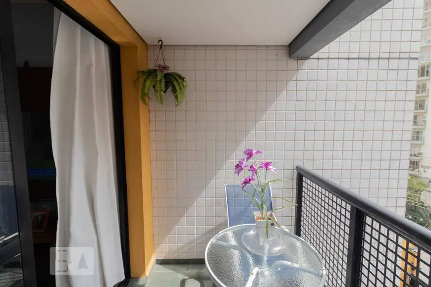 Foto 5 de Apartamento com 2 Quartos para alugar, 72m² em Santana, São Paulo